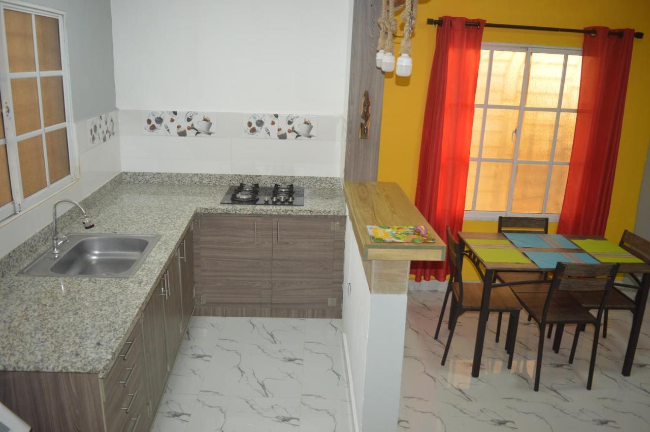 Apartamento Amueblado Caribe, Santo Domingo A 10 Minutos Del Aeropuerto Internacional De Las Americas 外观 照片
